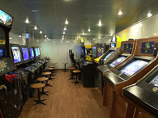 Minoan Lines - HighSpeed ferries : Olympia Palace,  Europa Palace,  Knossos Palace,  Festos Palace < < Video Games > >