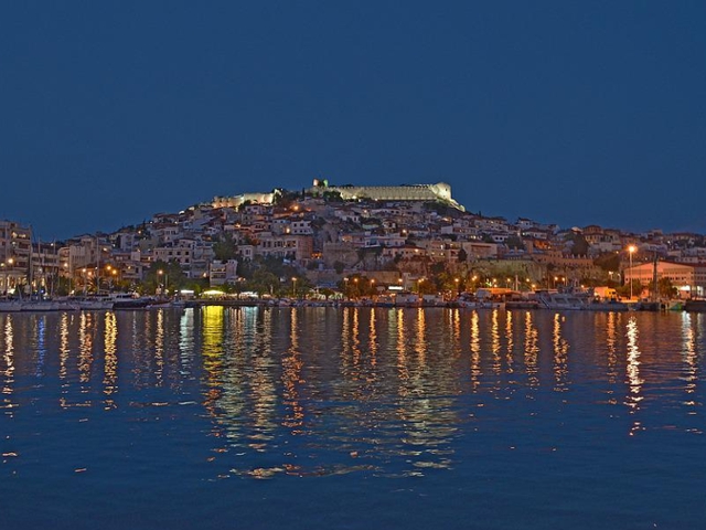 le port de Kavala à Lemnos, Agios Efstratios, Chios, (Mytilène), Oinousses, Samos, Fourni, Ikaria, Mykonos, Syros, Lavrio, Pirée