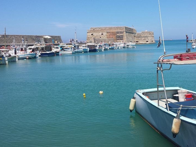 Héraklion depuis le port d'Athènes (Pirée) 